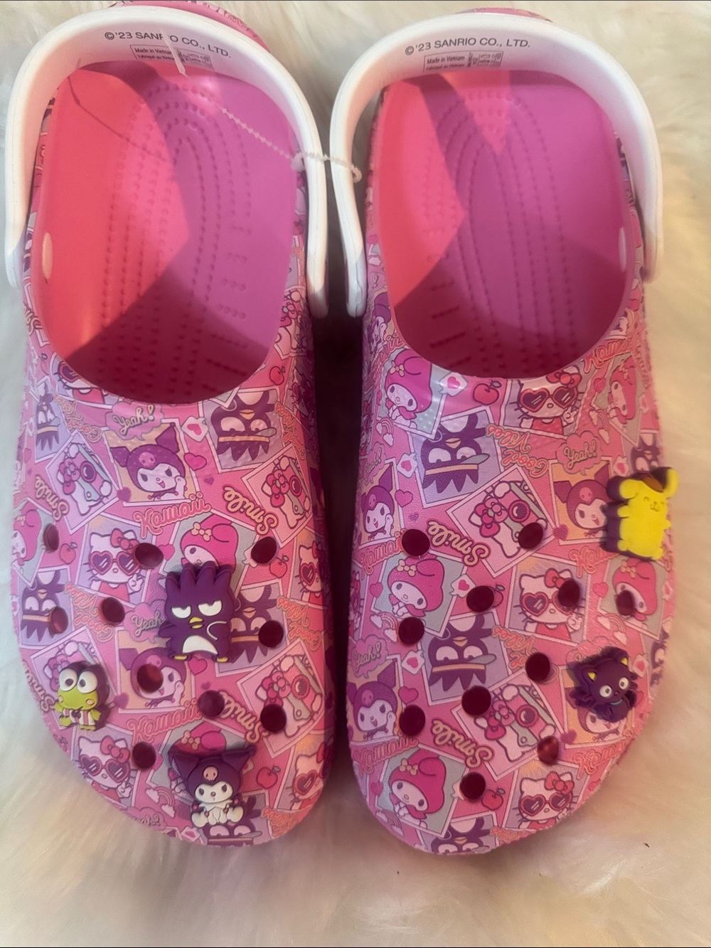 CROCS Sanrio Hello Kitty Clog Sandals with Charms